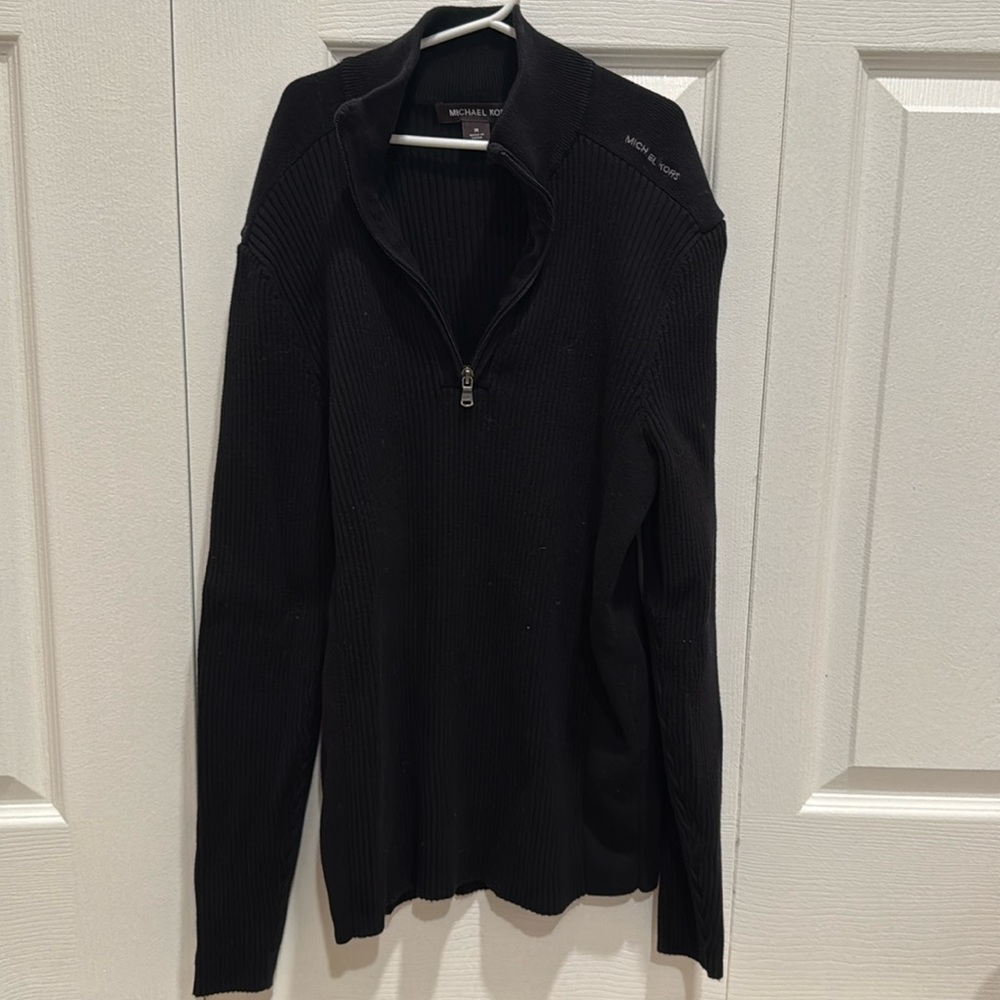 Men’s M Michael Kors sweater good condition
